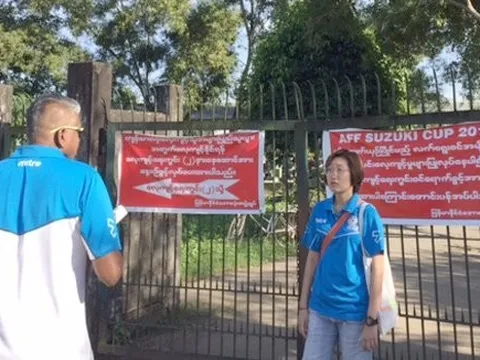 E dè tuyển Việt Nam, Malaysia đóng cửa "luyện công"
