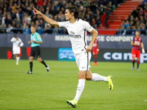 Edinson Cavani ghi 4 bàn, phá vỡ kỉ lục 16 năm ở Ligue 1