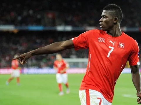 "Mục tiêu của M.U" tỏ tình Liverpool, gia nhập Schalke
