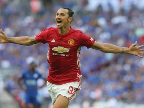 5 ƯCV Vua phá lưới NHA 2016/17: Ibra soán ngôi Kane?