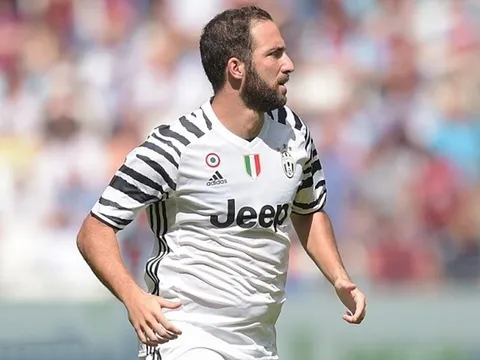 Phát hoảng với thân hình béo ụ của Gonzalo Higuain