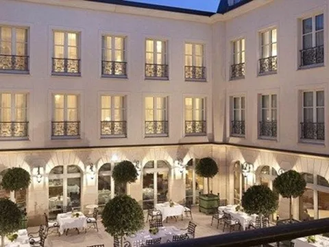 Khách sạn các đội ở EURO: Anh chơi sang, Thụy Sĩ ‘keo kiệt'