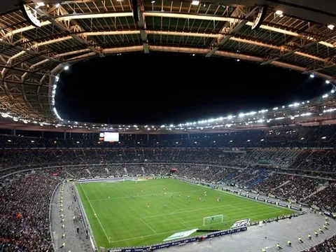 Nổ tại sân vận động trước trận CH Ireland - Thụy Điển