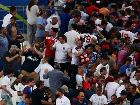 CĐV ẩu đả tại EURO 2016: Nga có thể bị loại