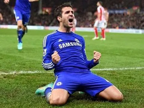 Azpilicueta muốn Chelsea giữ chân Fabregas