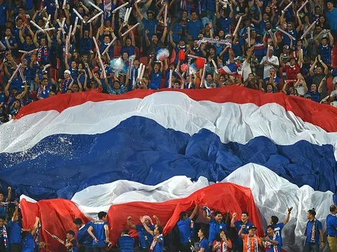 Fan Thái Lan bất mãn vì mùa giải kết thúc sớm