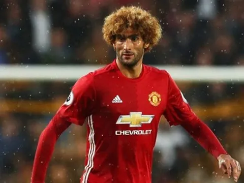 Man Utd 'trả giá' đắt sau trận thắng Hull City