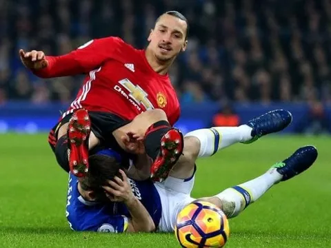 Fellaini hoá tội đồ, Man Utd chia điểm đầy tiếc nuối tại Goodison Park