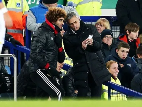 "Fellaini là thằng ngu"