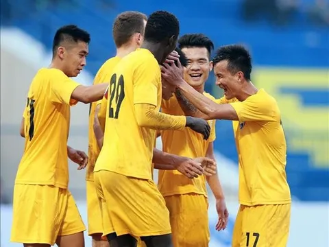 FLC.Thanh Hoá bơm tiền tỷ cứu vãn mùa giải