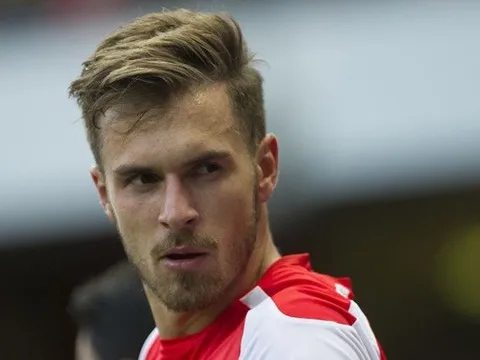 Ở lại Arsenal là mang sự nghiệp ra đánh bạc