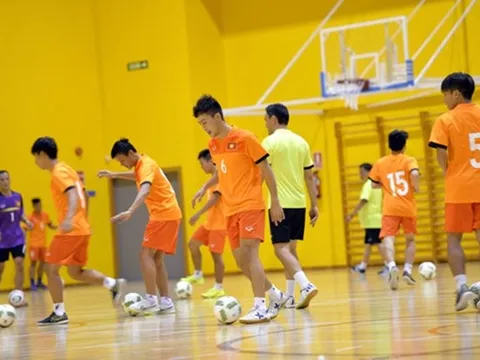 Vừa tới Tây Ban Nha, ĐT Futsal Việt Nam lao ngay vào tập luyện