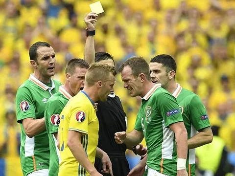 CH Ireland và Thụy Điển quần nhau trối chết trong trận hòa kịch tính