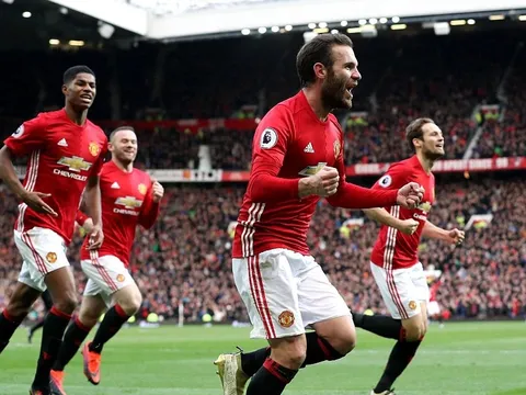 Gary Neville hết lời khen ngợi Mata