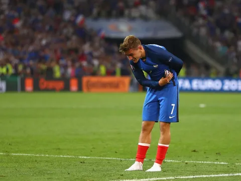 Griezmann: Chàng ngự lâm chữa lành vết thương lòng của Pháp