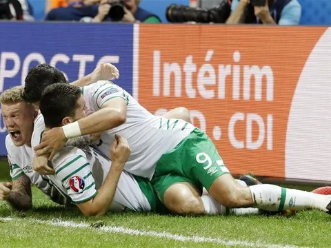 Ghi bàn kịch tính, Cộng Hòa Ireland giật vé đi tiếp