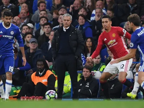 Gia Cát Lượng gạt lệ trảm Mã Tốc, Mourinho “trảm” ai?