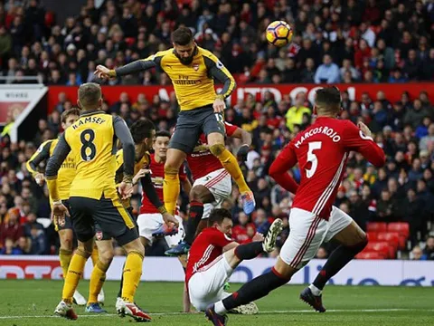 Giroud ghi bàn phút cuối, Man United hòa đau ở Old Trafford