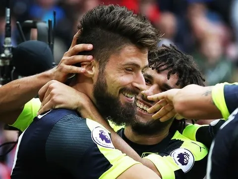 Giroud khiêm tốn sau màn trình diễn chói sáng trước Sunderland