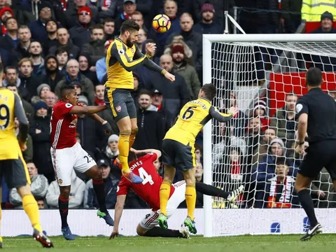 Giroud lọt top "đầu vàng" Ngoại hạng Anh