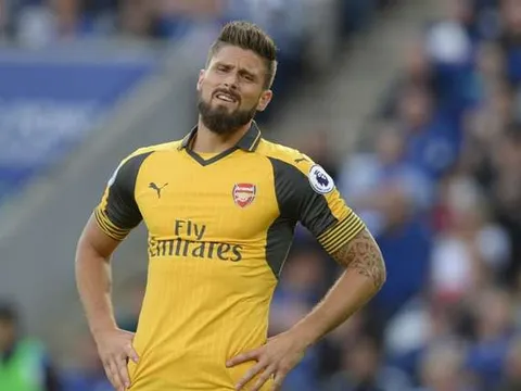 Giroud thách thức so tài cùng nhà vô địch UFC