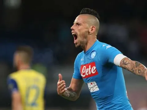Giữ quân đá C1, Napoli vẫn thắng dễ Chievo