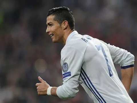 Góc HLV Phan Thanh Hùng: Arsenal bản lĩnh; CR7 thiếu sự hỗ trợ như Messi