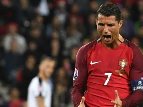Góc thống kê: Cristiano Ronaldo và cơn ác mộng 11m