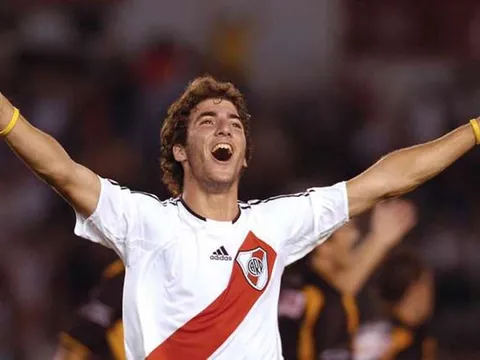 Gonzalo Higuain - ngày sinh ra, anh đã rất đặc biệt