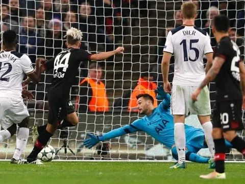 Hạ sát Tottenham, Leverkusen đặt một chân vào vòng knock-out