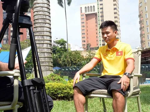Hai người hùng của tuyển futsal Việt Nam được FIFA phỏng vấn