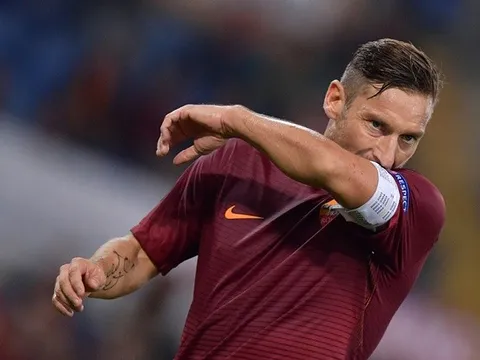 El Shaarawy lập cú đúp, Totti có 2 pha kiến tạo, Roma vẫn chia điểm trên sân nhà