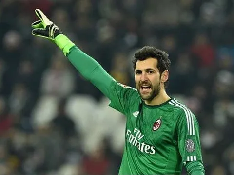 Chelsea sắp đón "người thừa" của AC Milan