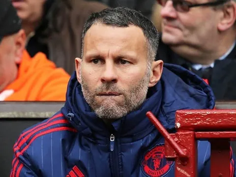 Hé lộ lí do thật sự khiến Giggs rời Man United