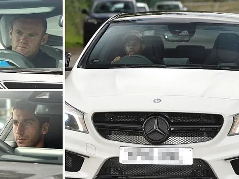 Hết tập trung ở tuyển, Rooney, Rashford lái xe đến sân tập chuẩn bị cho derby Manchester