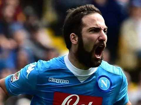 CHÍNH THỨC: Juventus công bố giá trị chính xác và mức lương của Higuain