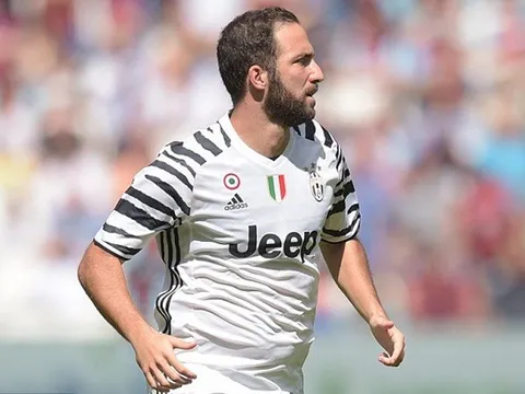 "Higuain trông như một con heo"