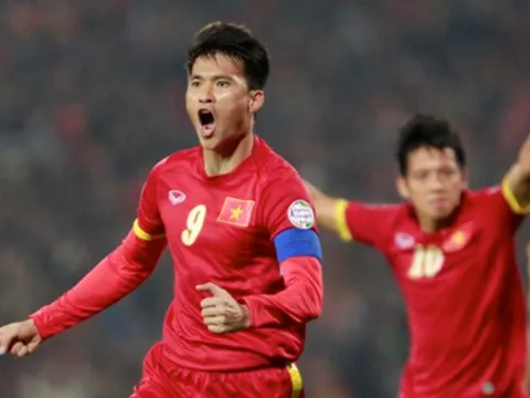 HLV Calisto và Công Vinh tự hào về U19 Việt Nam