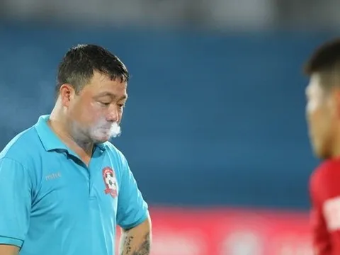 HLV Hải Phòng giải thích lý do CĐV đòi đánh trọng tài