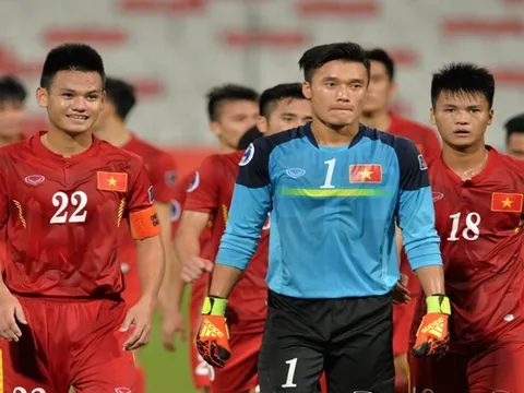 HLV Vũ Quang Bảo: U19 Việt Nam đá trên chân Bahrain