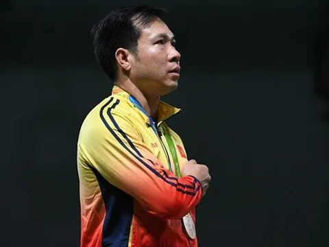 Hoàng Xuân Vinh - xạ thủ mắt cận và hai lần mồ côi mẹ