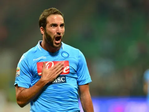 Hôm nay, Arsenal đàm phán mua Higuain