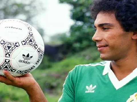 Hugo Sanchez và những pha xử lý đã đi vào huyền thoại