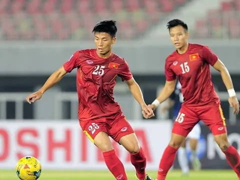 Hữu Thắng chẳng còn ai đáng tin cậy ở hàng thủ