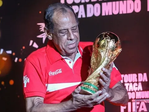 Huyền thoại Brazil qua đời ở tuổi 72