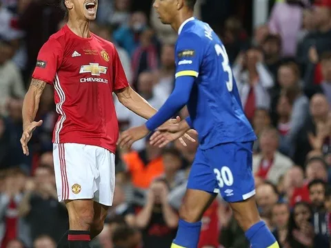Ibra bỏ lỡ 2 cơ hội, Man Utd đành hòa Everton