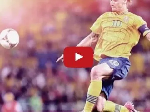 Ibra góp mặt trong top những pha sút xa thành bàn mọi thời đại