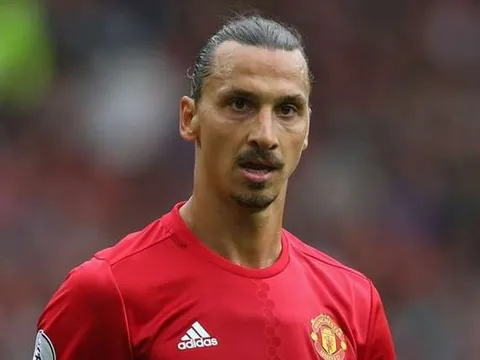 Ibrahimovic giúp M.U 'huấn luyện' cầu thủ trẻ