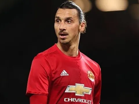 Ibrahimovic thay đổi phòng thay đồ của MU thế nào?