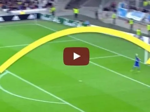 Ibrahimovic, Zidane, Rooney và 20 pha volley đỉnh nhất mọi thời đại